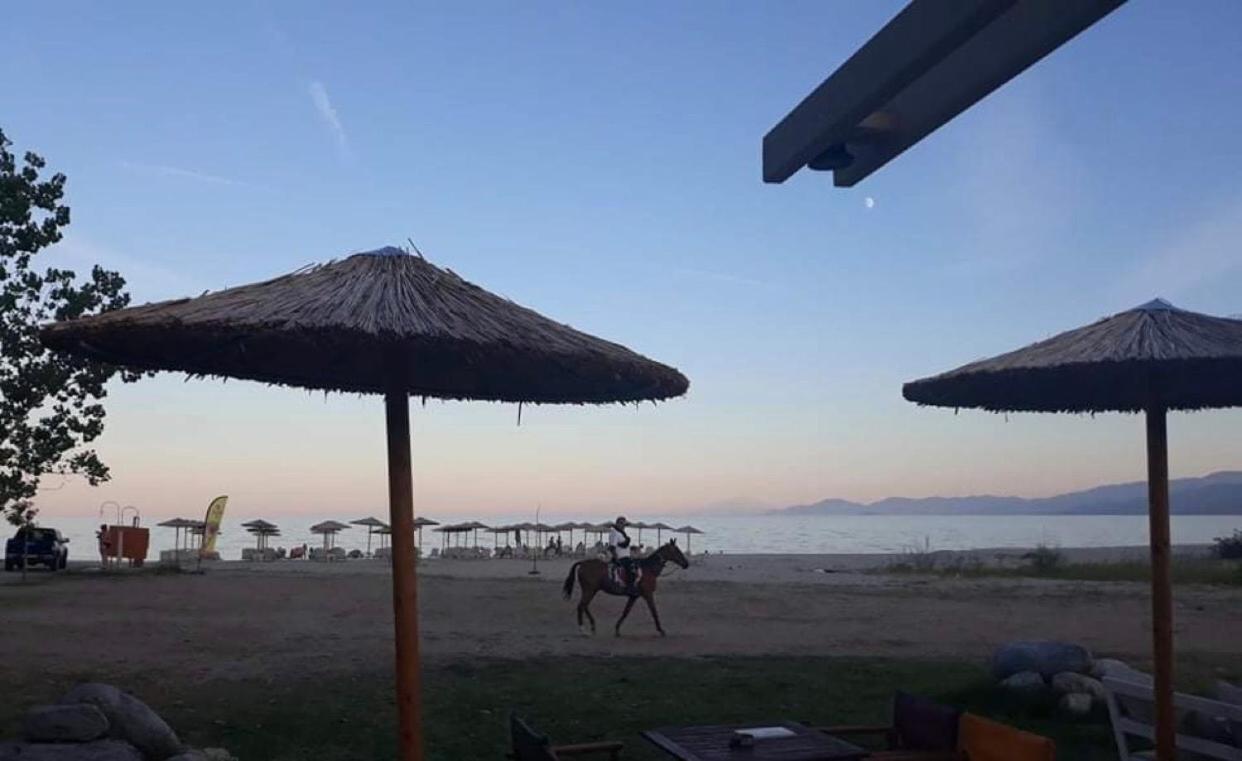 Christakos Apartments Vrasná Dış mekan fotoğraf