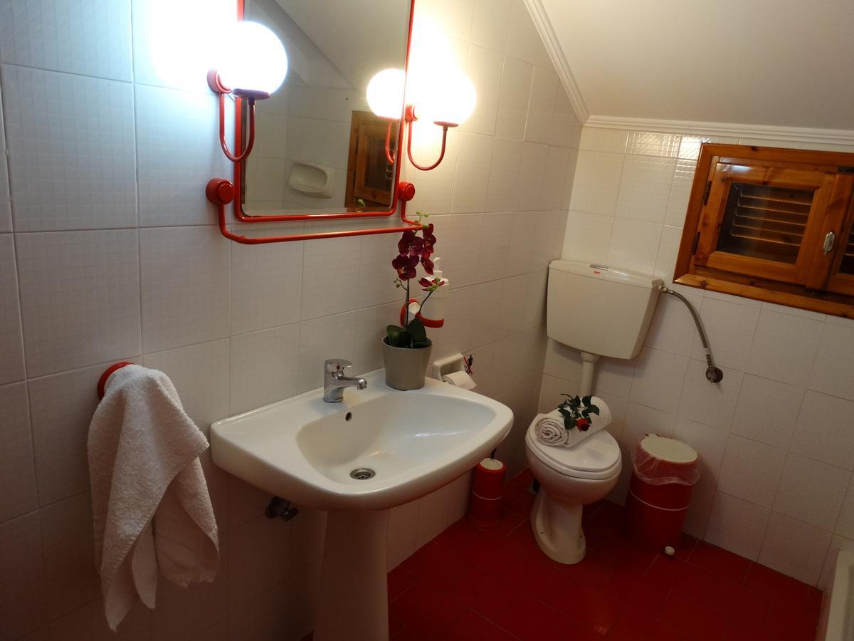 Christakos Apartments Vrasná Dış mekan fotoğraf