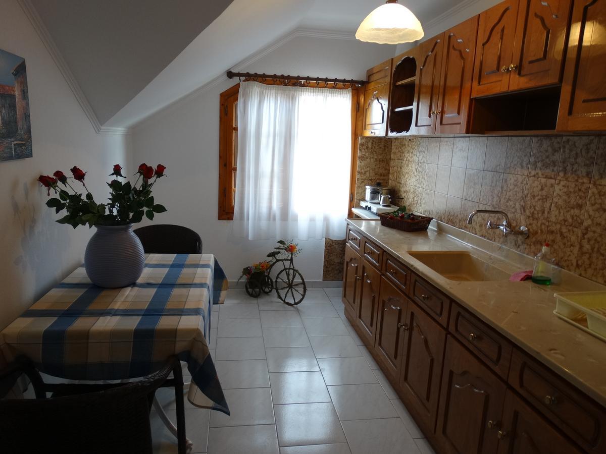 Christakos Apartments Vrasná Dış mekan fotoğraf