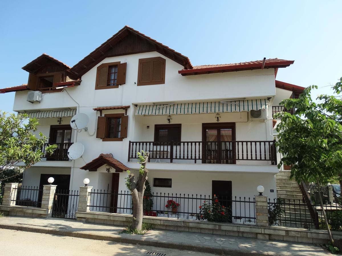 Christakos Apartments Vrasná Dış mekan fotoğraf